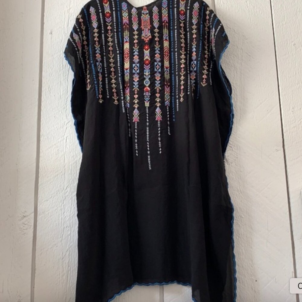 Johnny Was Embroidered Poncho - NEW - Size Small - Picture 6 of 8